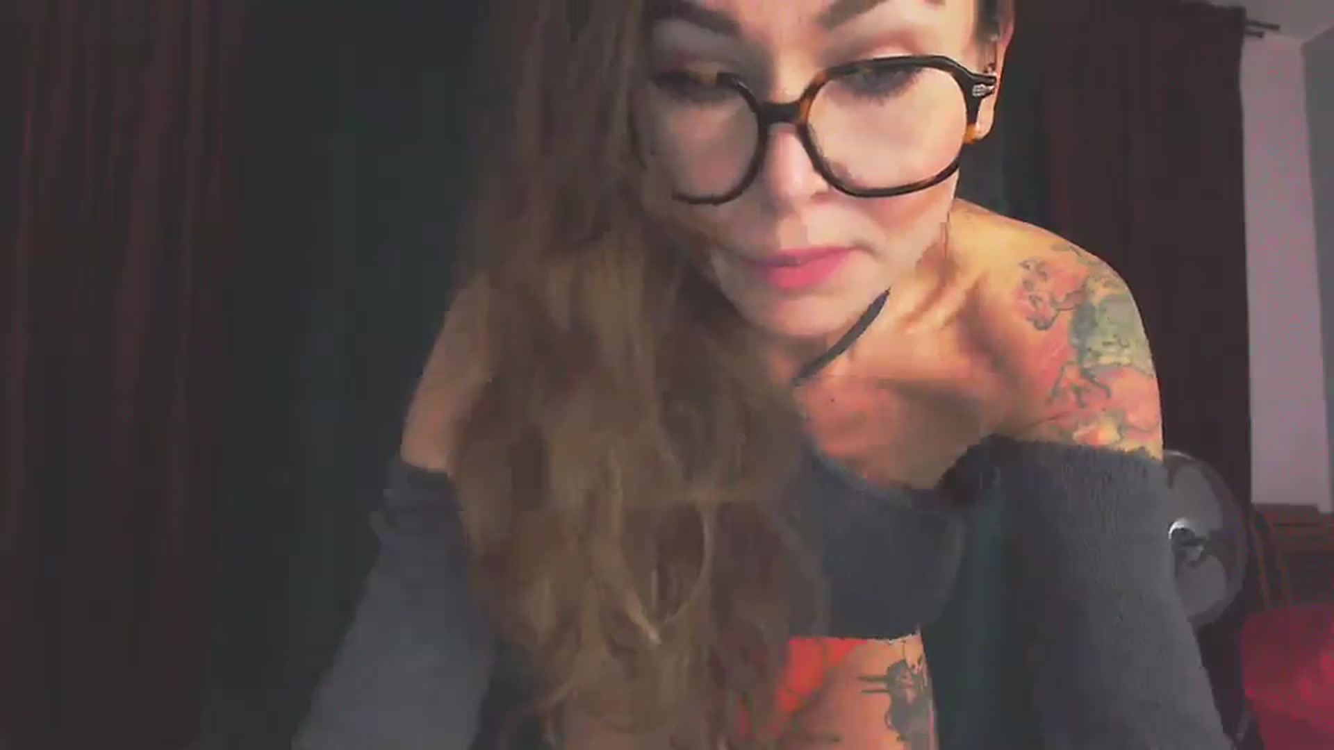 Gallery image thumbnail from Delilah_sweet's myfreecams stream on, 10/21/2025, 16:12 image 3 of 20