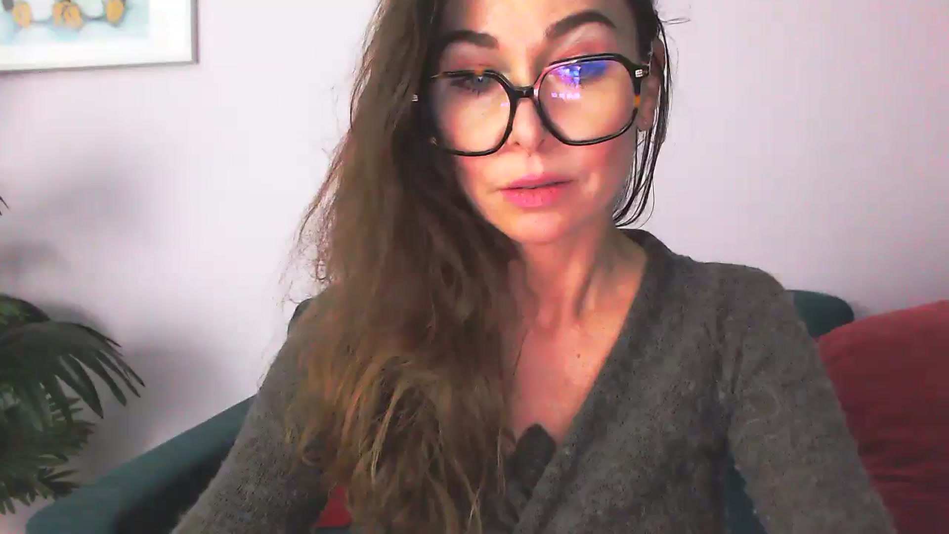 Gallery image thumbnail from Delilah_sweet's myfreecams stream on, 10/21/2025, 18:12 image 17 of 20