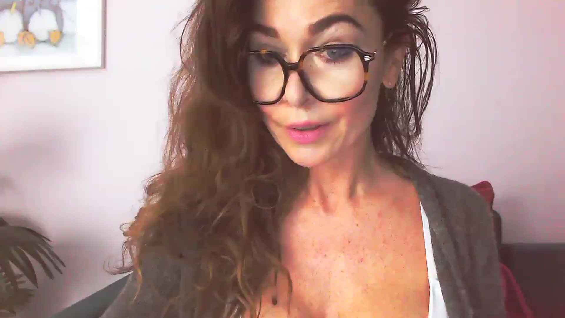 Gallery image thumbnail from Delilah_sweet's myfreecams stream on, 10/22/2025, 16:33 image 3 of 20