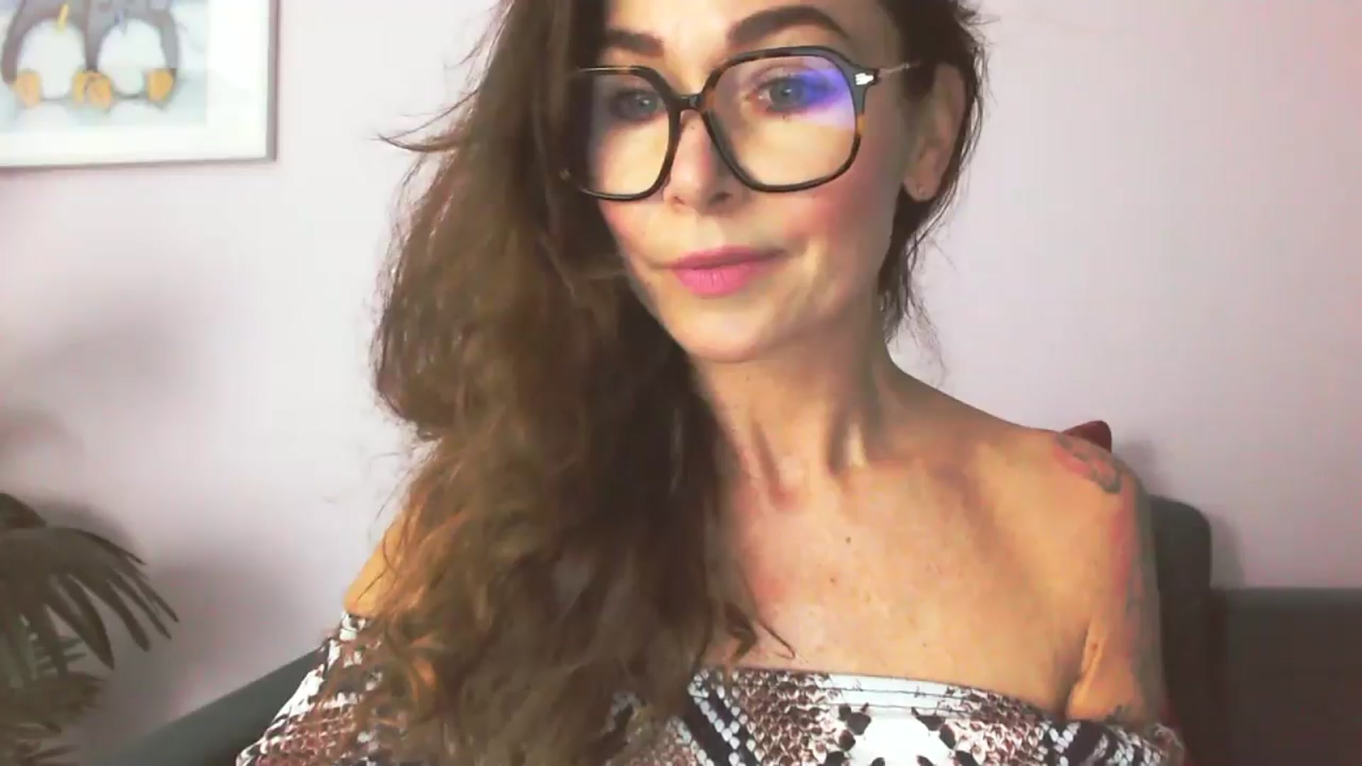 Gallery image thumbnail from Delilah_sweet's myfreecams stream on, 11/03/2025, 17:05 image 9 of 20
