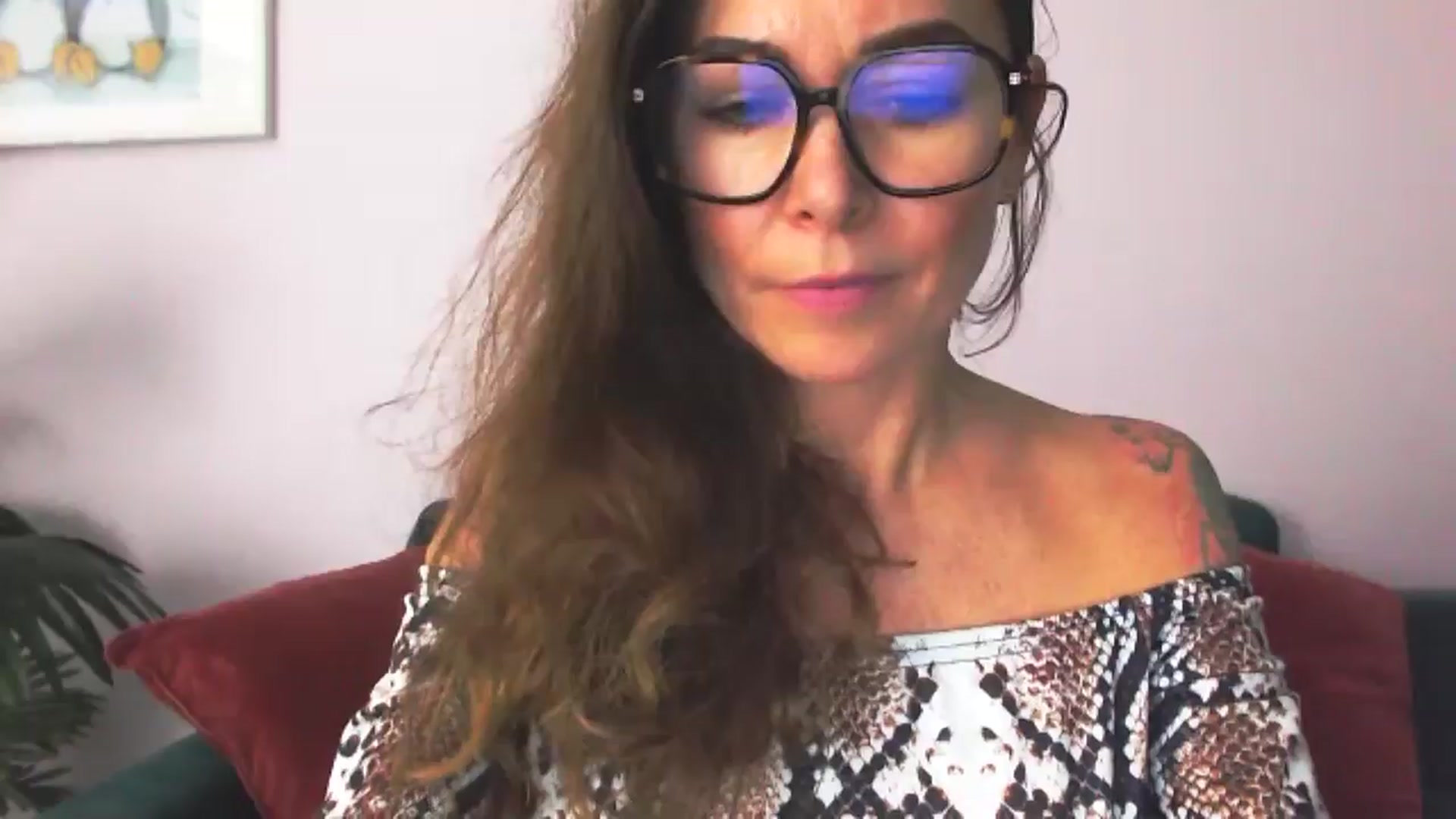 Gallery image thumbnail from Delilah_sweet's myfreecams stream on, 11/04/2025, 18:21 image 3 of 20