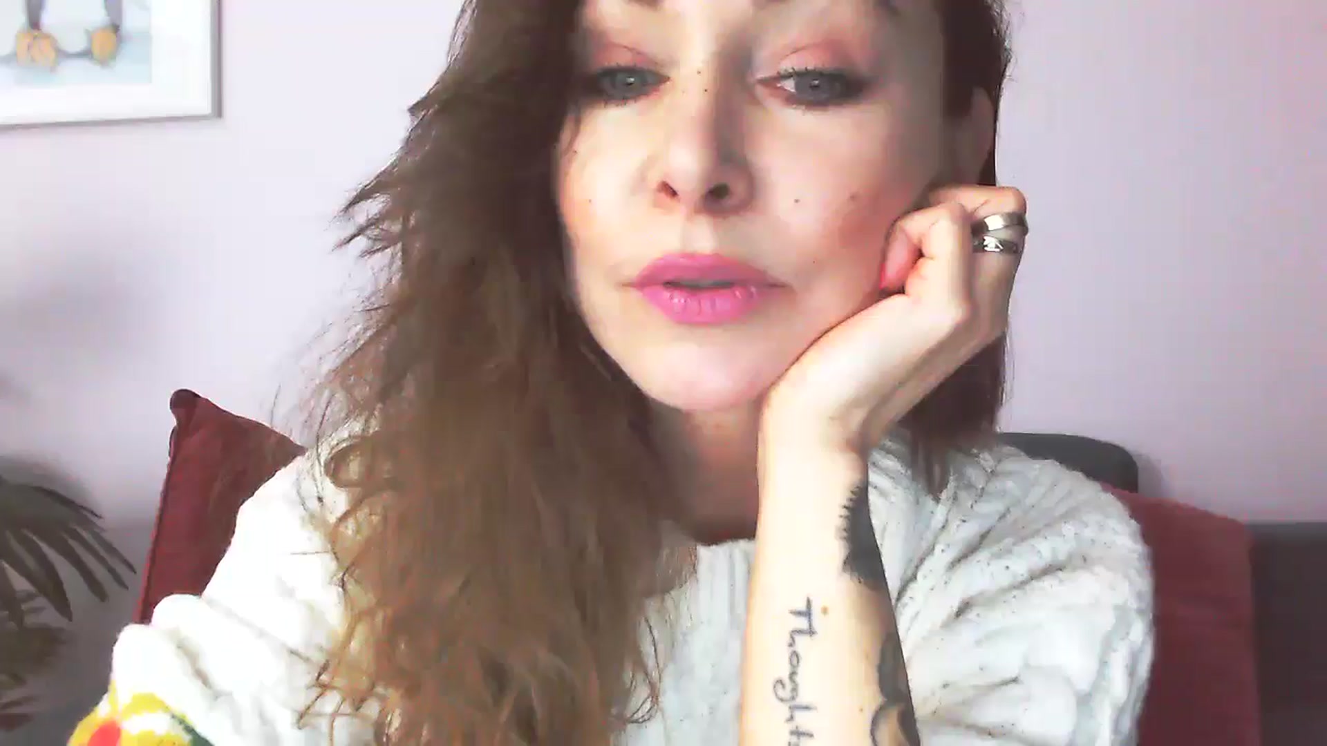 Gallery image thumbnail from Delilah_sweet's myfreecams stream on, 11/18/2025, 16:59 image 14 of 20