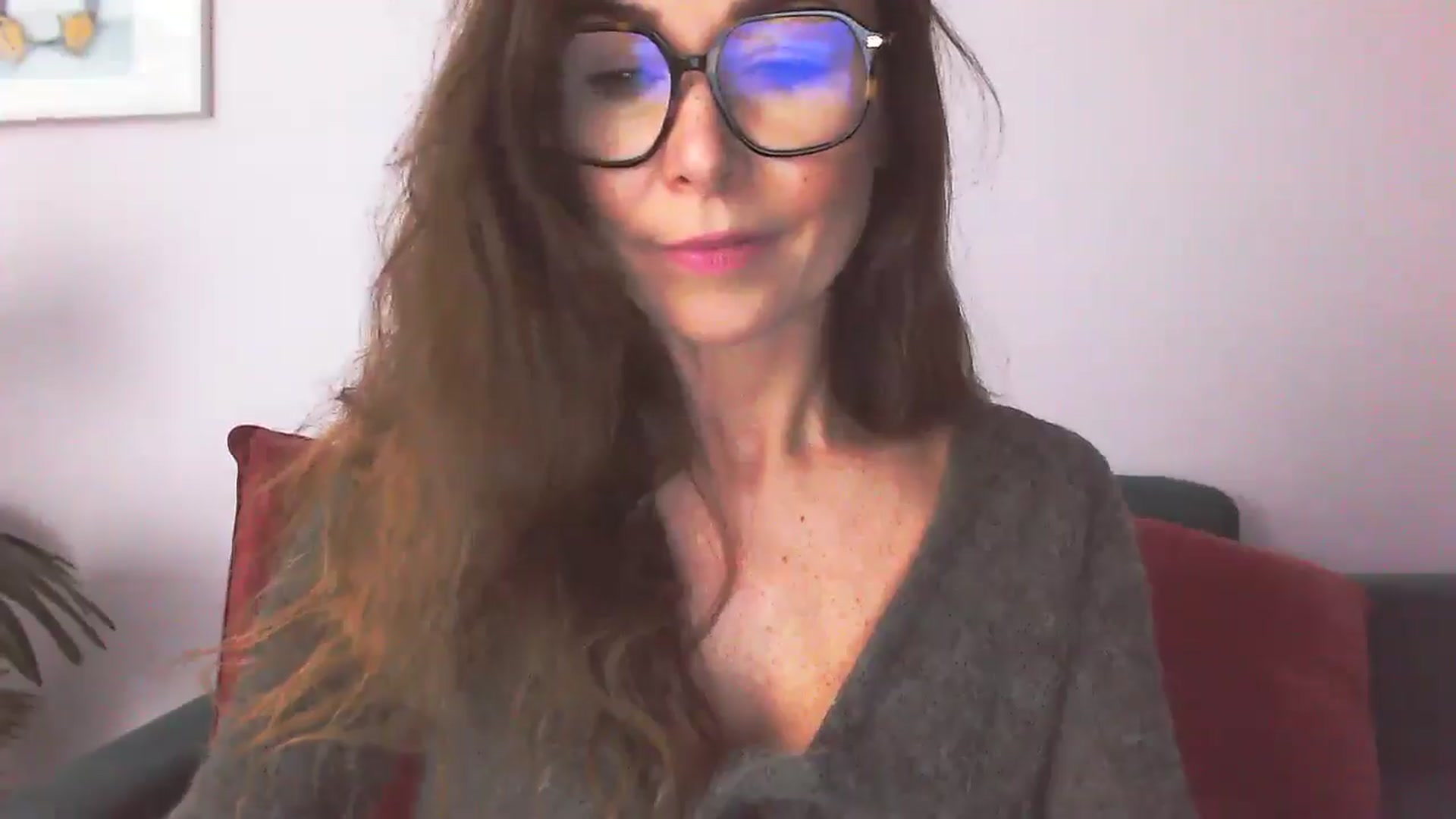Gallery image thumbnail from Delilah_sweet's myfreecams stream on, 11/24/2025, 17:09 image 11 of 20