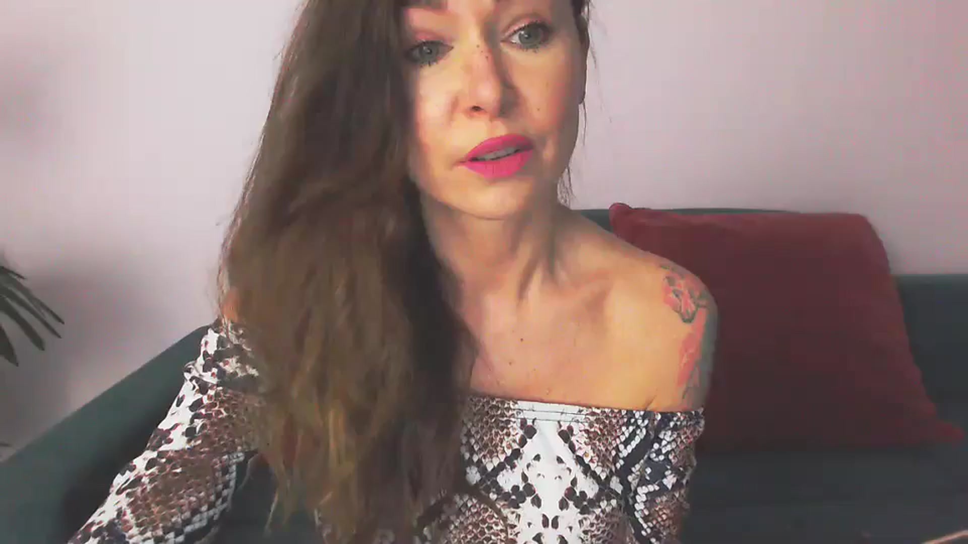 Gallery image thumbnail from Delilah_sweet's myfreecams stream on, 11/26/2025, 17:00 image 5 of 20