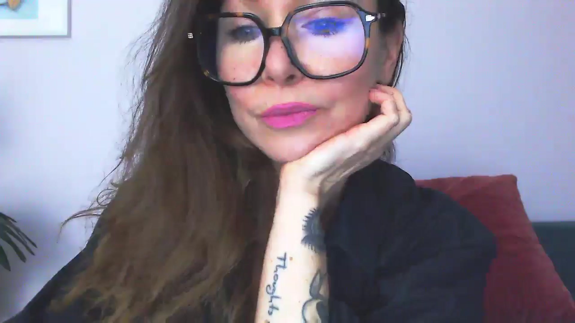 Gallery image thumbnail from Delilah_sweet's myfreecams stream on, 11/27/2025, 15:17 image 15 of 20