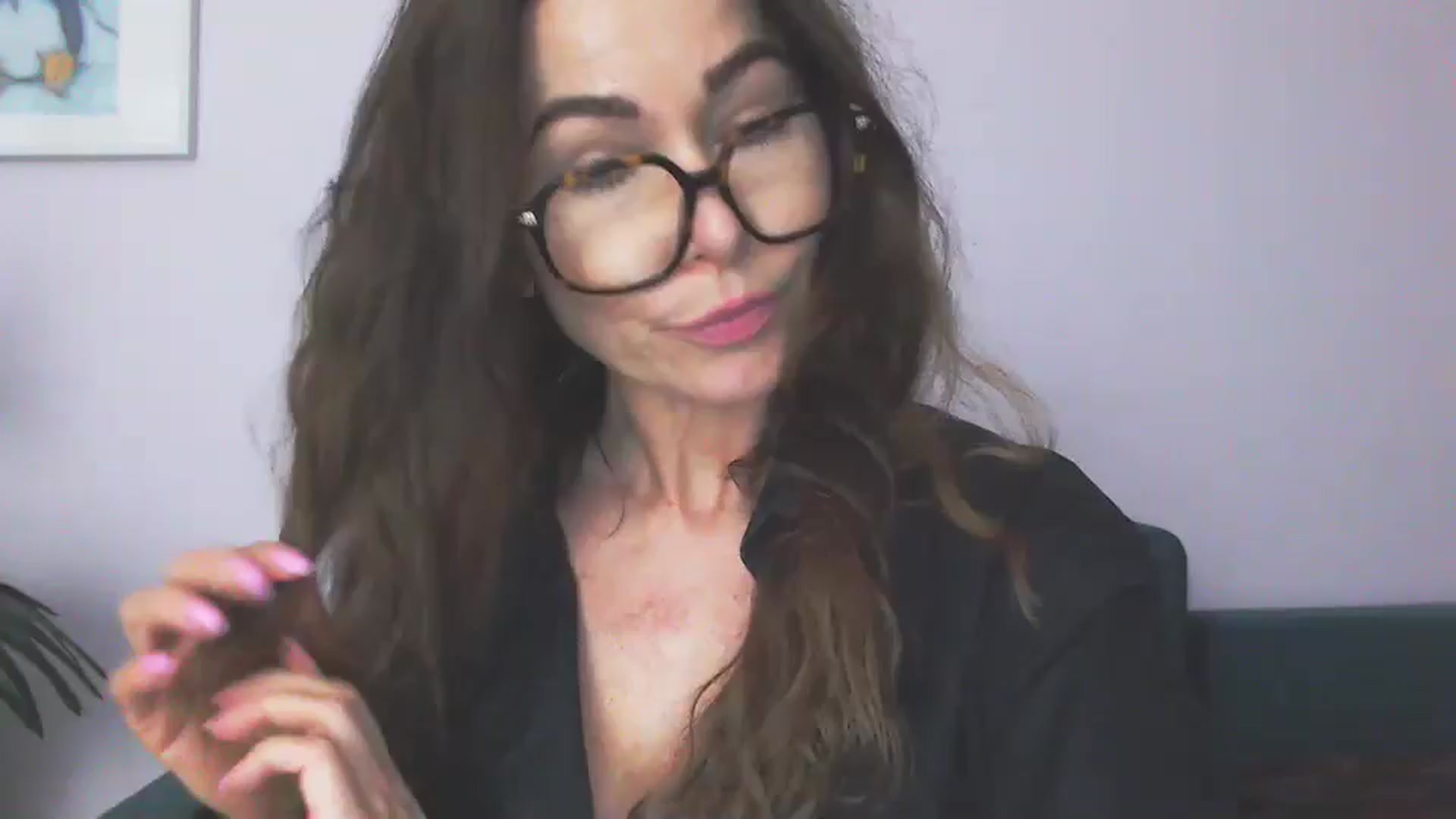 Gallery image thumbnail from Delilah_sweet's myfreecams stream on, 12/02/2025, 16:27 image 4 of 20