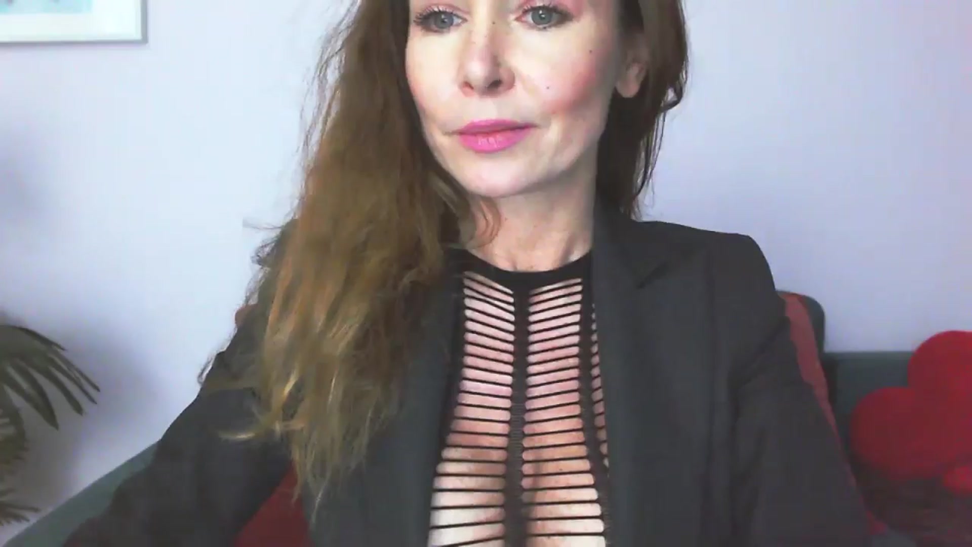 Gallery image thumbnail from Delilah_sweet's myfreecams stream on, 02/10/2026, 18:55 image 11 of 20