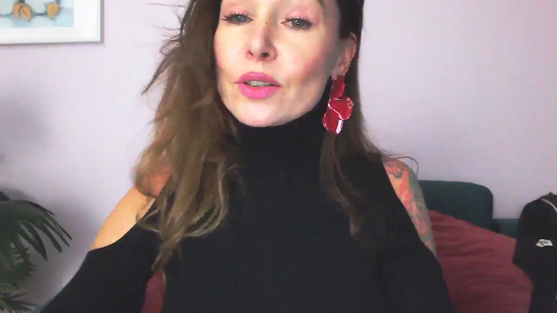 Gallery image thumbnail from Delilah_sweet's myfreecams stream on, 02/11/2026, 17:11 image 13 of 20