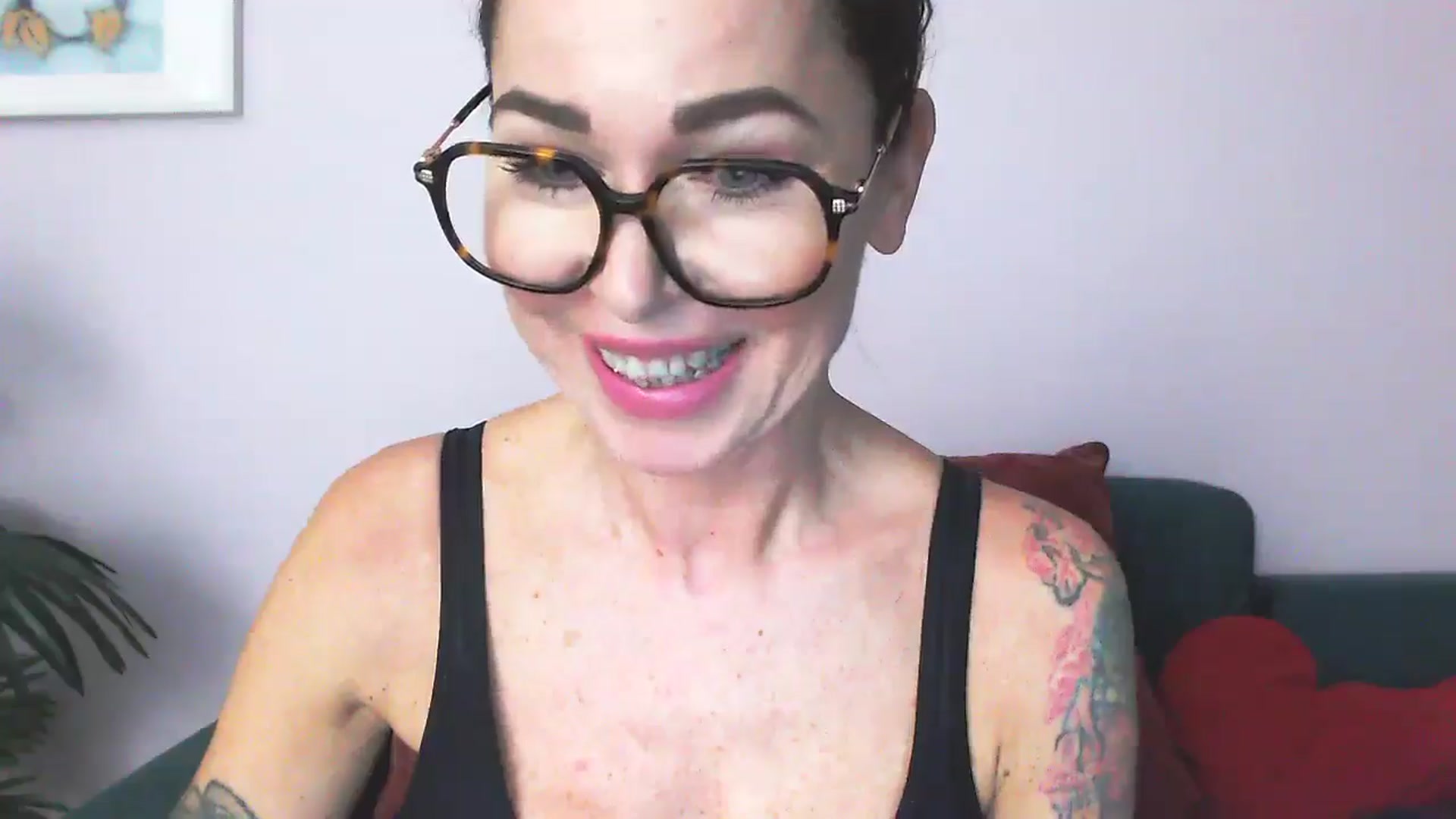 Gallery image thumbnail from Delilah_sweet's myfreecams stream on, 03/10/2026, 18:49 image 17 of 20
