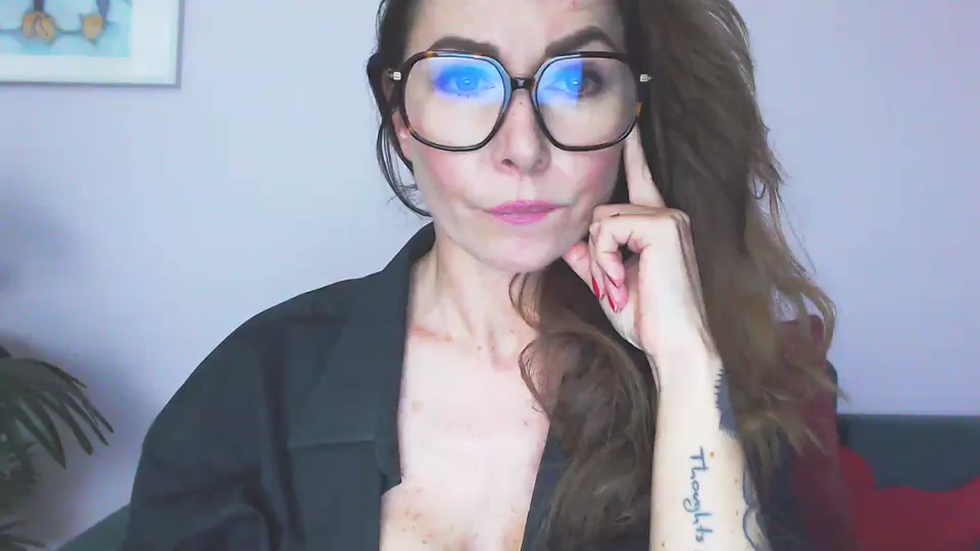 Gallery image thumbnail from Delilah_sweet's myfreecams stream on, 03/12/2026, 15:34 image 16 of 20