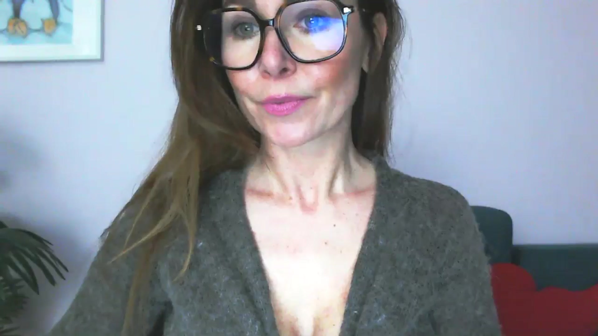 Gallery image thumbnail from Delilah_sweet's myfreecams stream on, 04/07/2026, 17:42 image 2 of 20