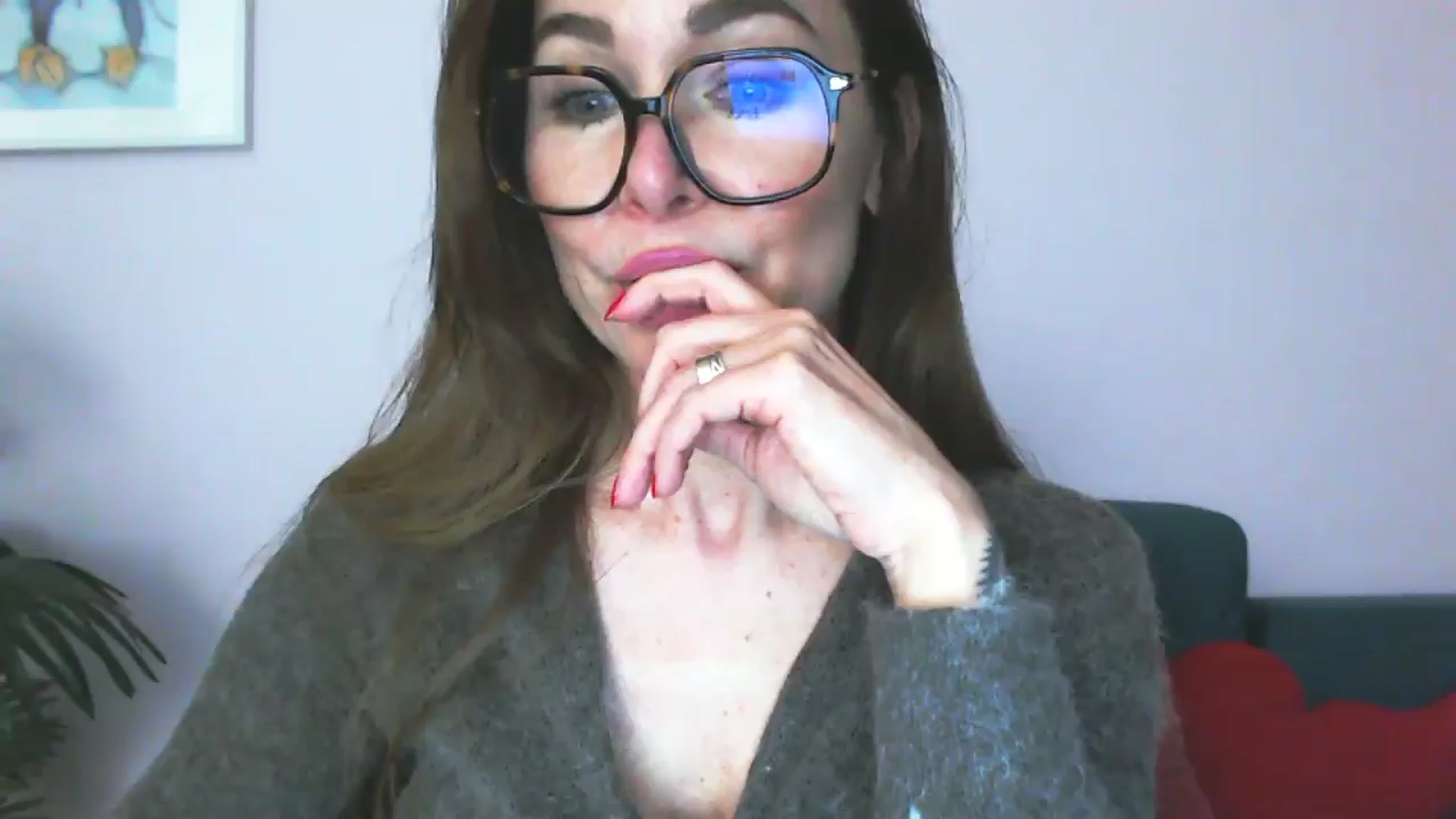Gallery image thumbnail from Delilah_sweet's myfreecams stream on, 04/07/2026, 17:42 image 15 of 20