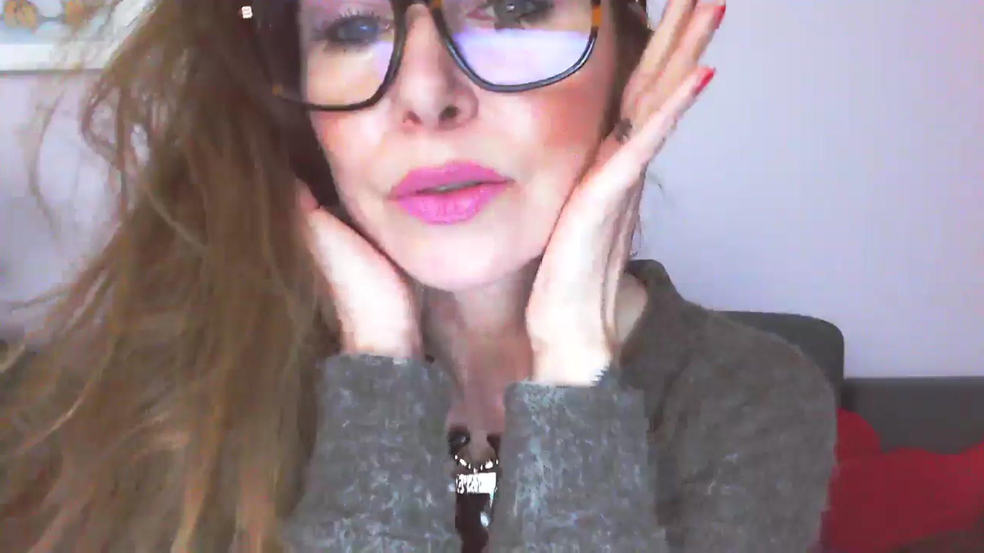 Gallery image thumbnail from Delilah_sweet's myfreecams stream on, 04/08/2026, 17:25 image 6 of 20