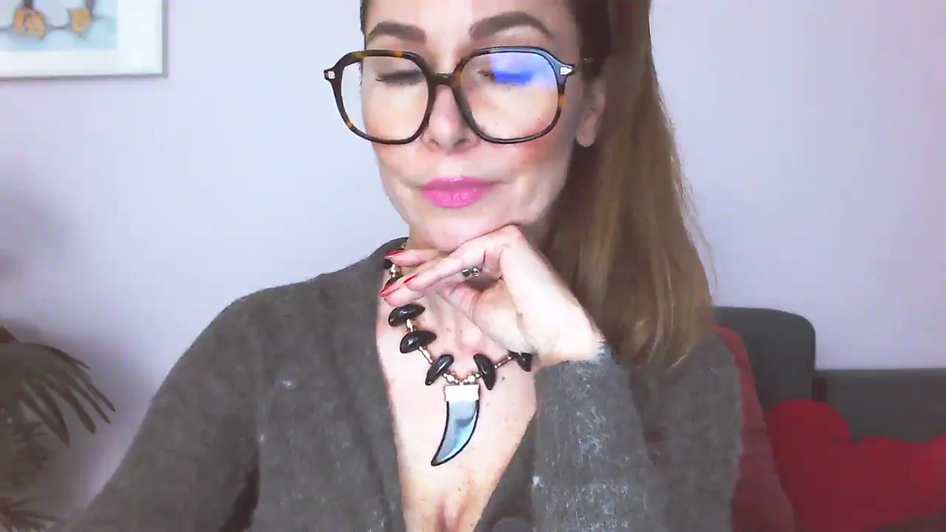 Gallery image thumbnail from Delilah_sweet's myfreecams stream on, 04/08/2026, 17:25 image 14 of 20