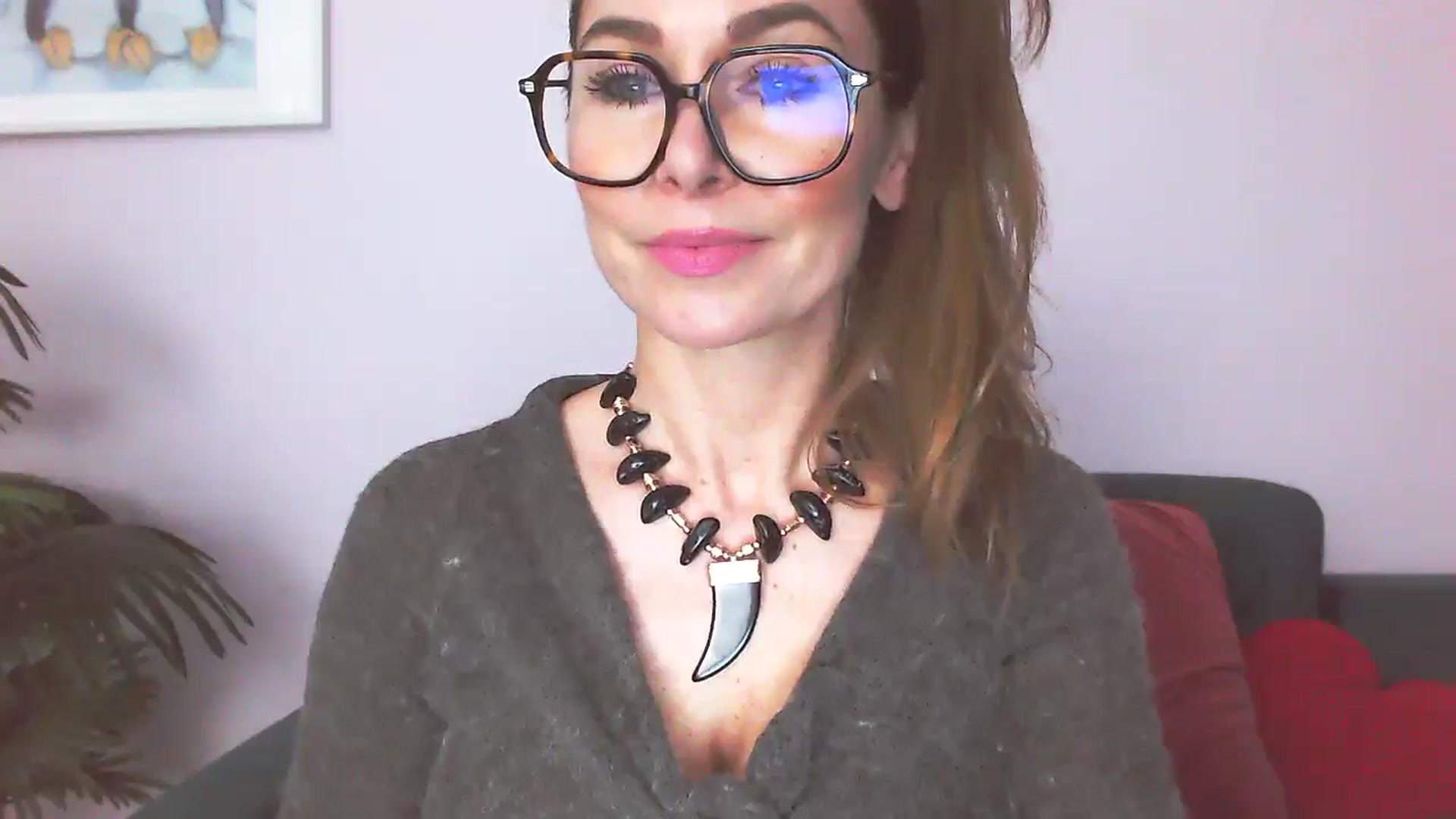 Gallery image thumbnail from Delilah_sweet's myfreecams stream on, 04/08/2026, 17:25 image 17 of 20