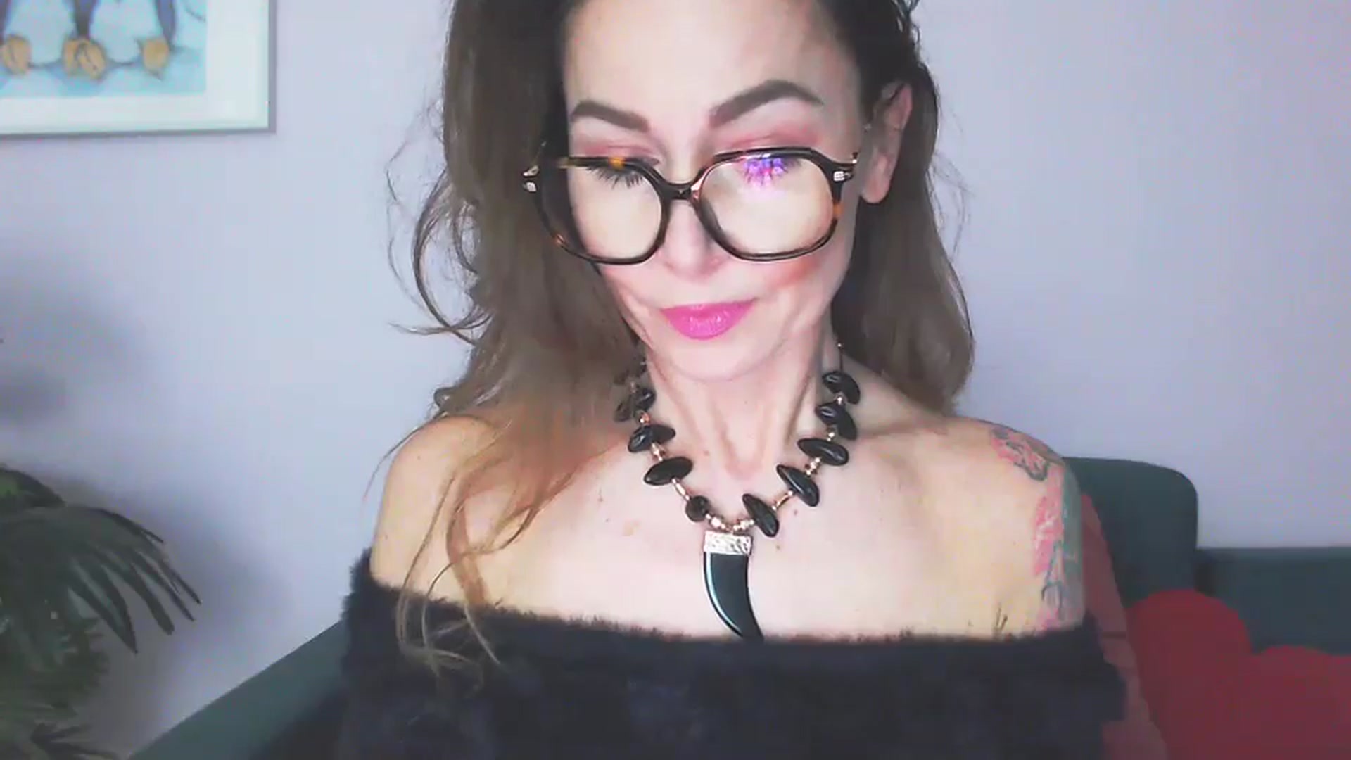 Gallery image thumbnail from Delilah_sweet's myfreecams stream on, 04/13/2026, 15:40 image 15 of 20