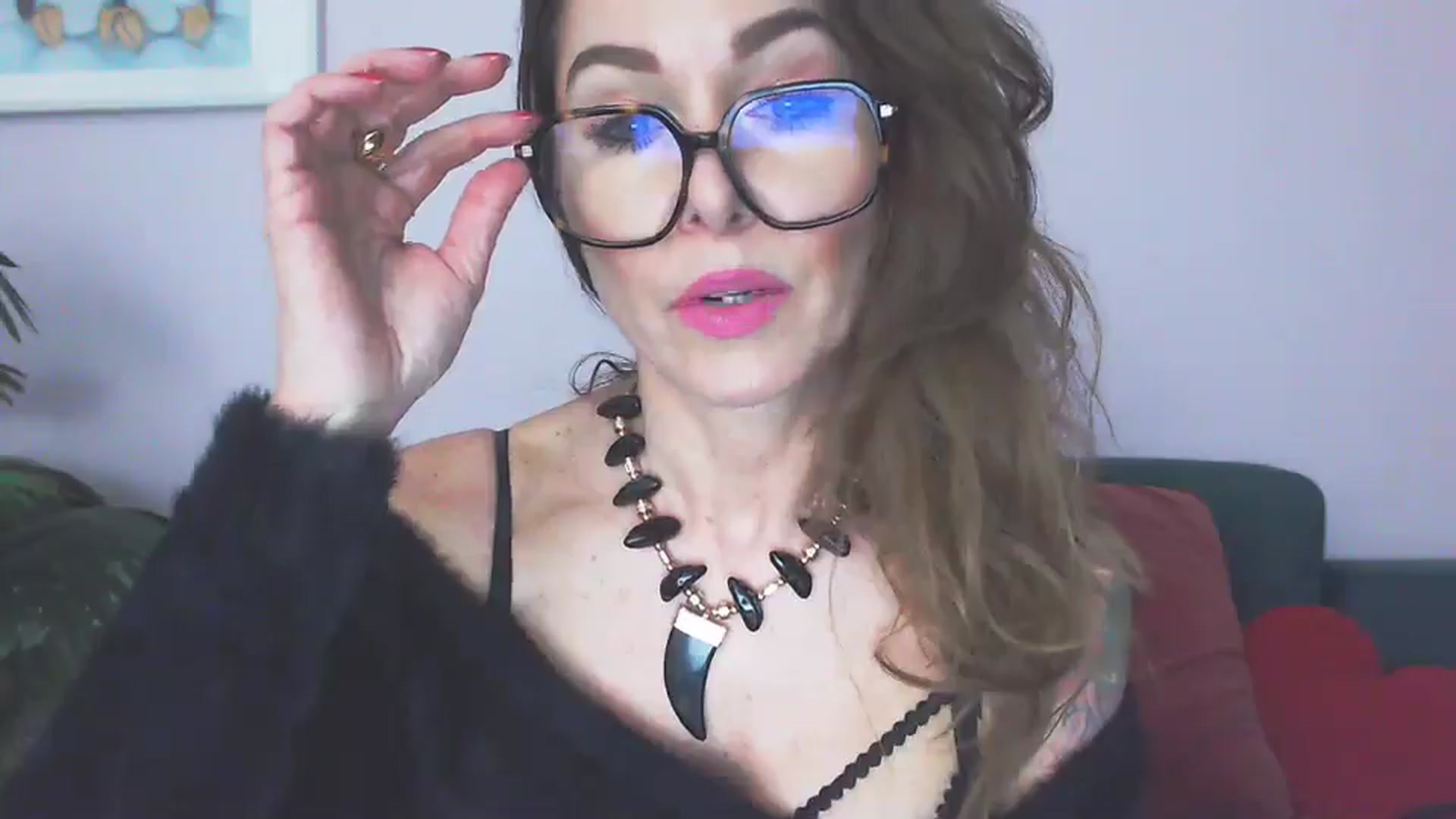 Gallery image thumbnail from Delilah_sweet's myfreecams stream on, 04/13/2026, 16:34 image 14 of 20