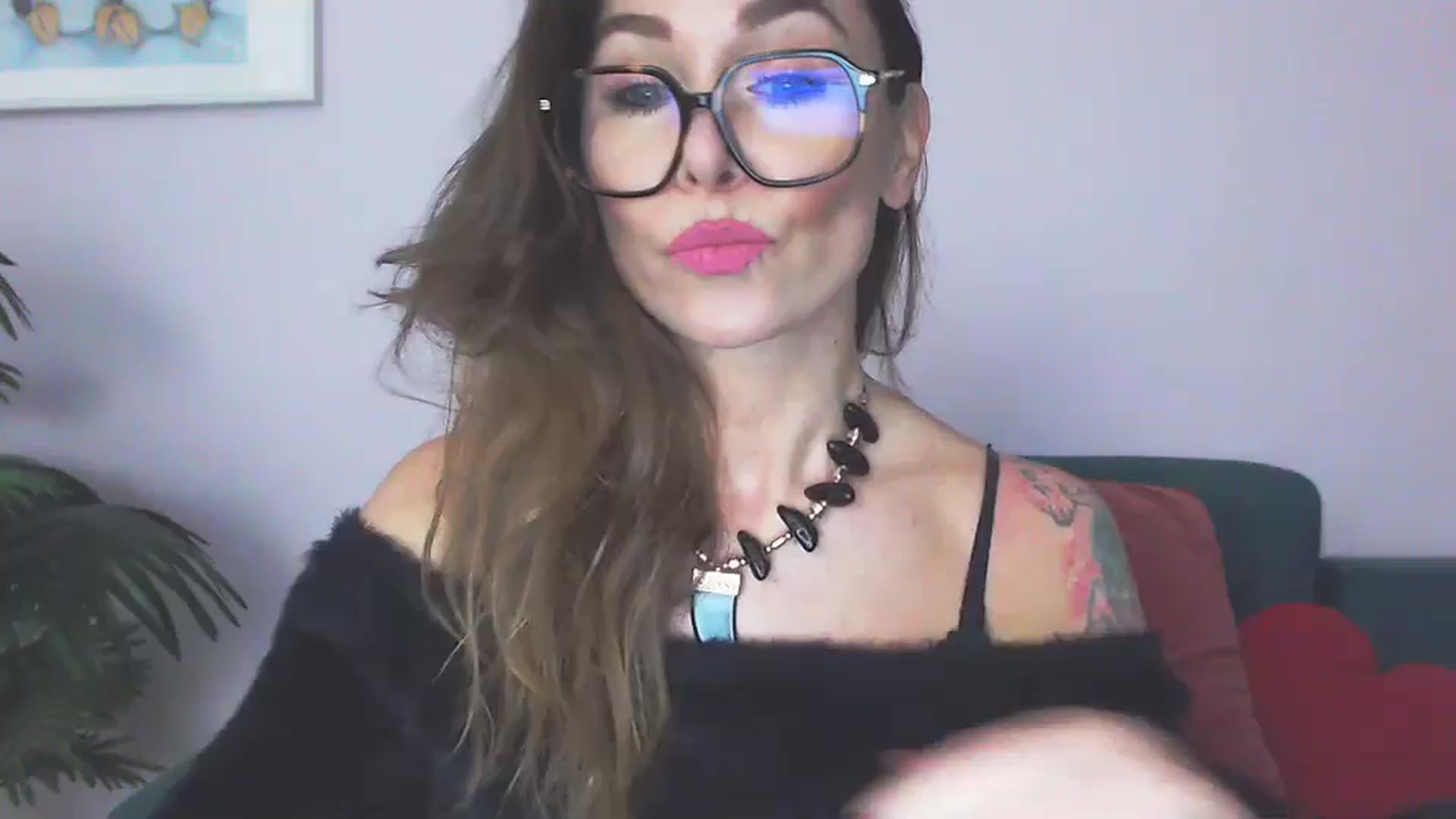 Gallery image thumbnail from Delilah_sweet's myfreecams stream on, 04/13/2026, 16:34 image 1 of 20