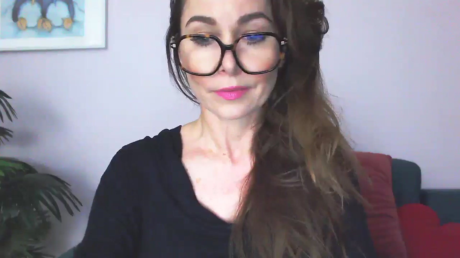 Gallery image thumbnail from Delilah_sweet's myfreecams stream on, 04/14/2026, 16:15 image 17 of 20
