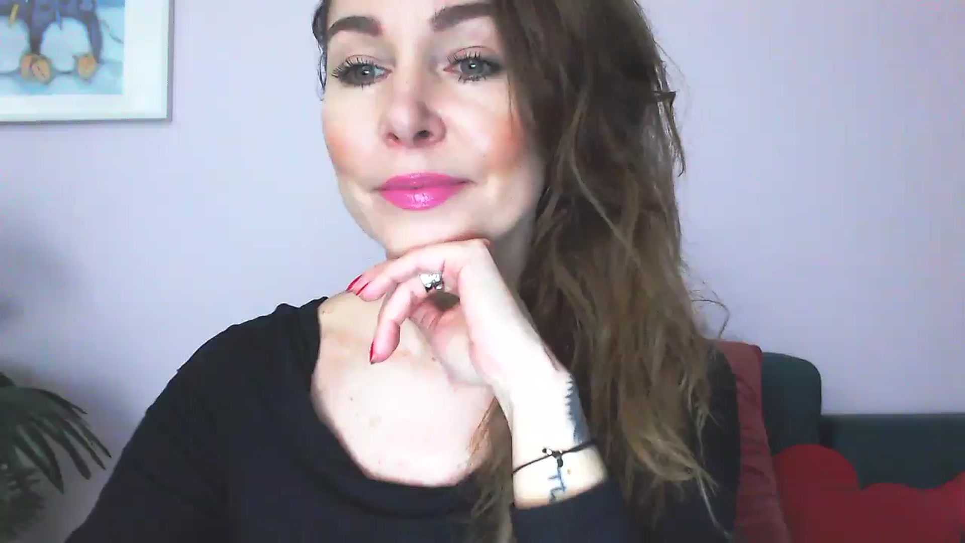 Gallery image thumbnail from Delilah_sweet's myfreecams stream on, 04/14/2026, 16:15 image 1 of 20