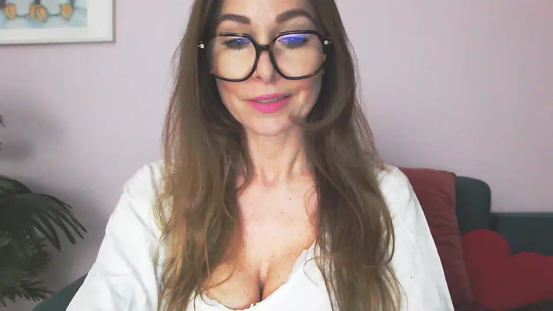 Gallery image thumbnail from Delilah_sweet's myfreecams stream on, 04/15/2026, 17:20 image 16 of 20