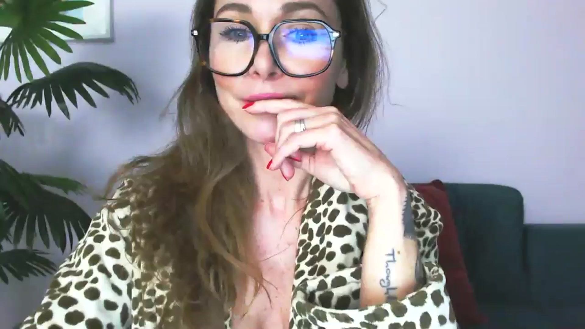 Gallery image thumbnail from Delilah_sweet's myfreecams stream on, 05/06/2026, 18:28 image 9 of 20