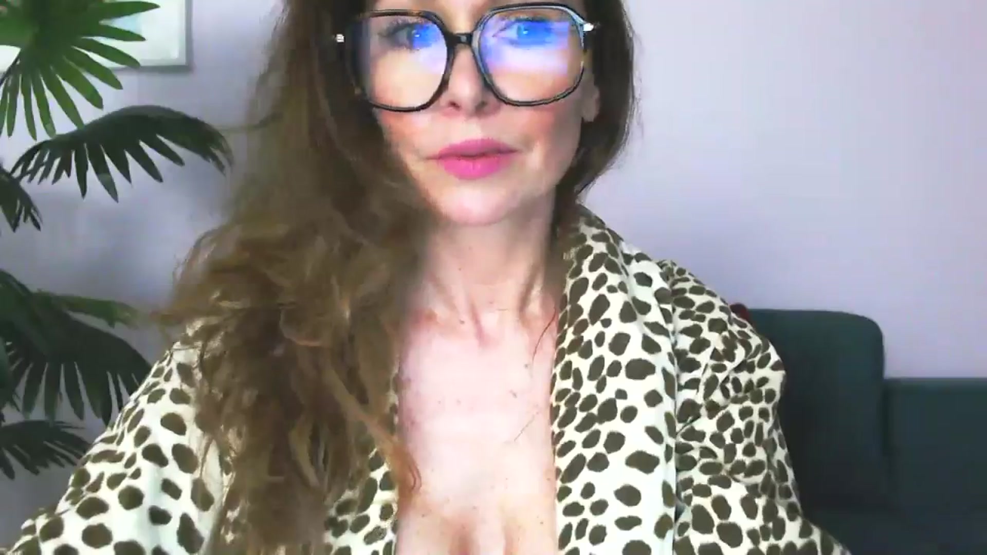 Gallery image thumbnail from Delilah_sweet's myfreecams stream on, 05/06/2026, 18:28 image 6 of 20