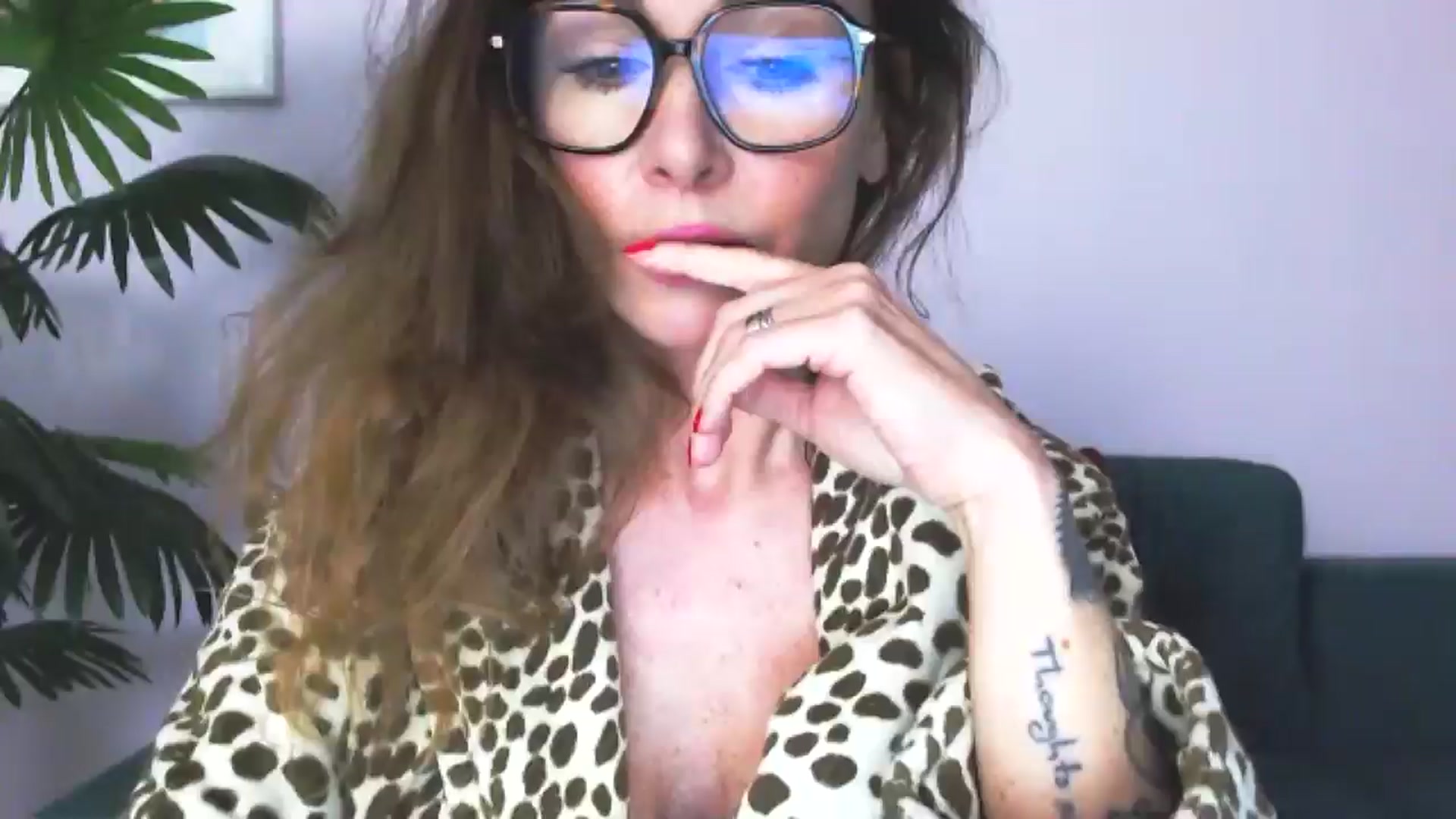 Gallery image thumbnail from Delilah_sweet's myfreecams stream on, 05/06/2026, 18:28 image 1 of 20