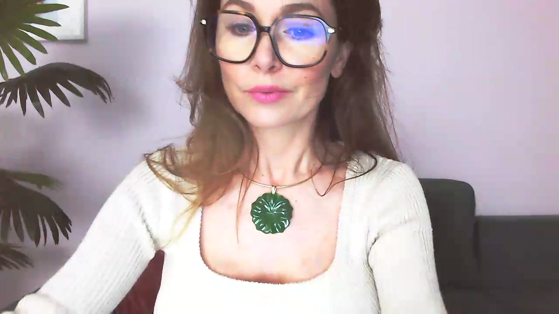 Gallery image thumbnail from Delilah_sweet's myfreecams stream on, 05/07/2026, 14:45 image 12 of 20