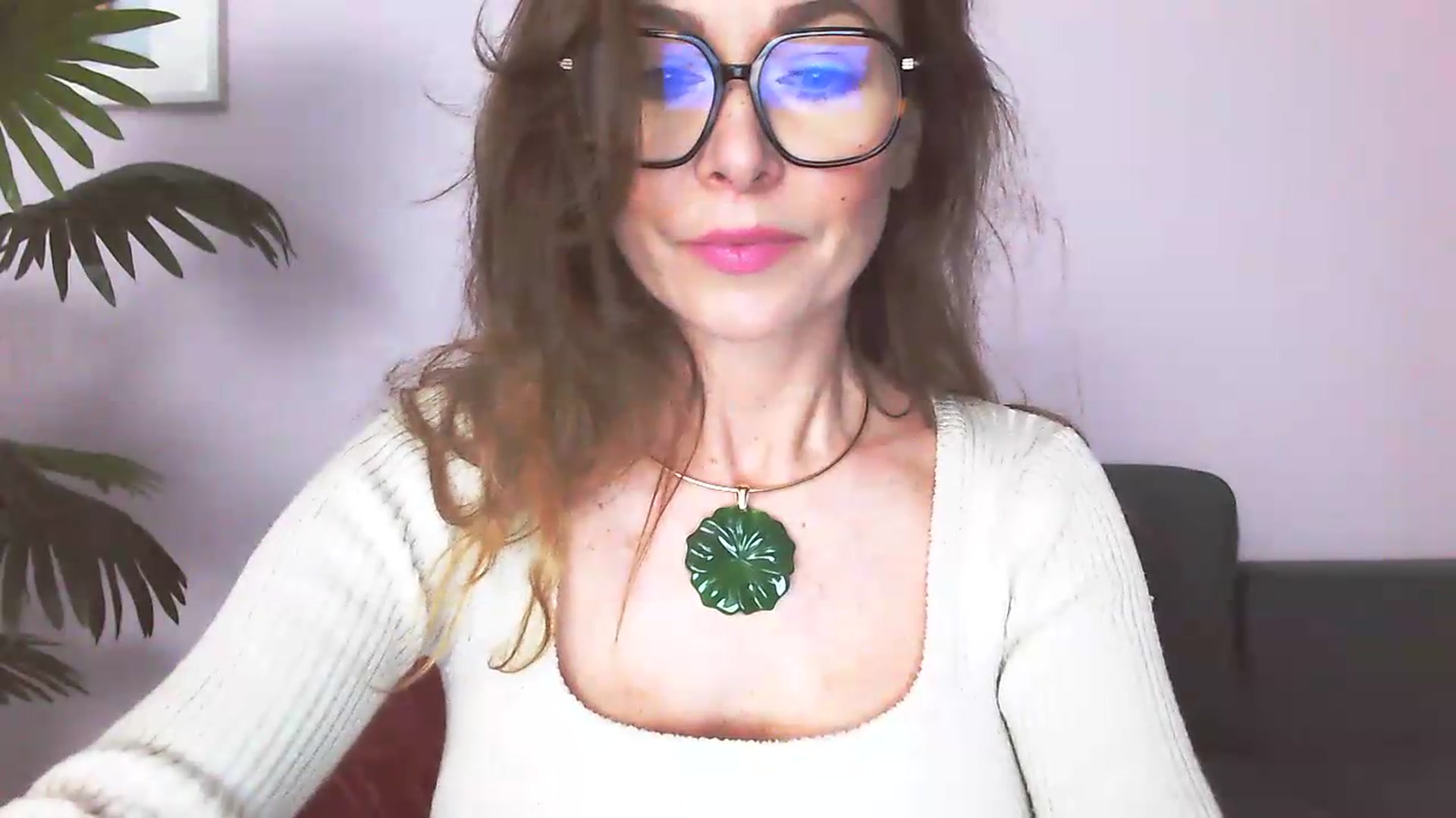 Gallery image thumbnail from Delilah_sweet's myfreecams stream on, 05/07/2026, 14:45 image 9 of 20