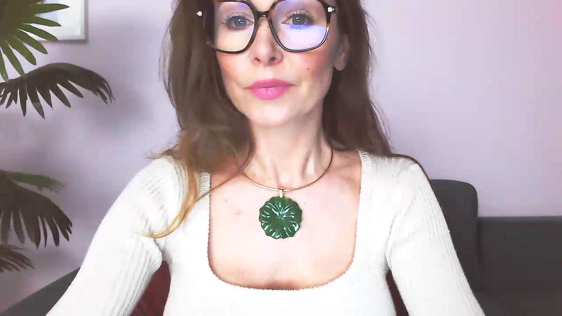 Gallery image thumbnail from Delilah_sweet's myfreecams stream on, 05/07/2026, 14:45 image 4 of 20
