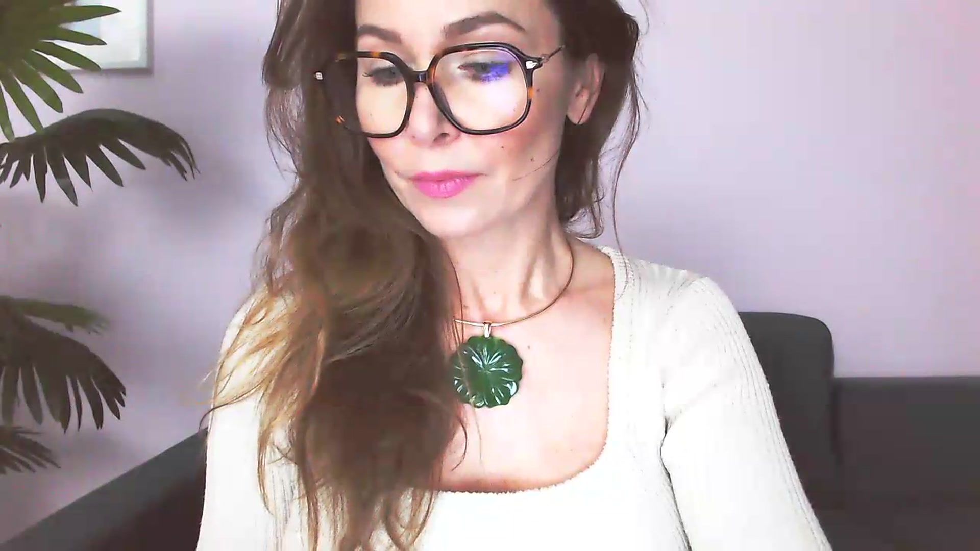 Gallery image thumbnail from Delilah_sweet's myfreecams stream on, 05/07/2026, 14:45 image 18 of 20