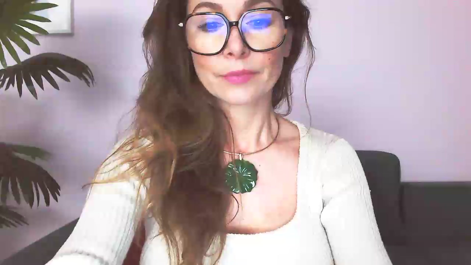 Gallery image thumbnail from Delilah_sweet's myfreecams stream on, 05/07/2026, 14:45 image 17 of 20