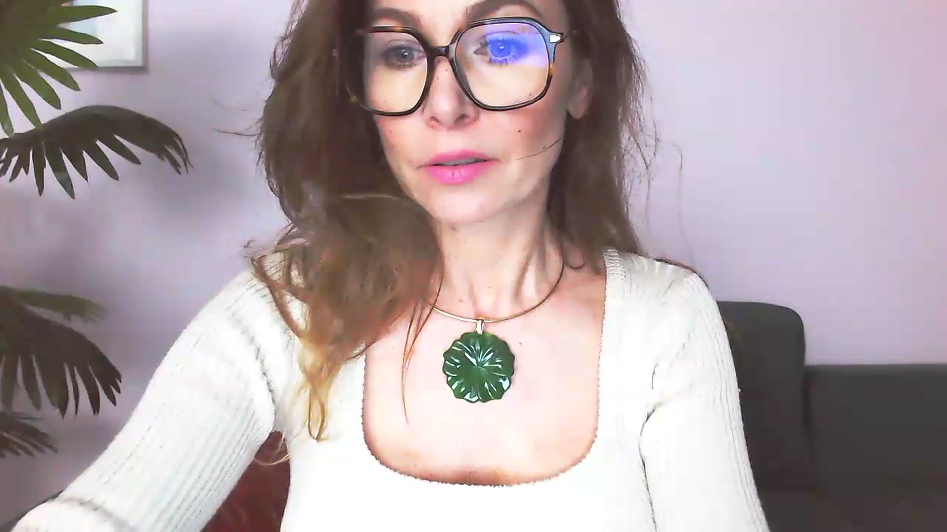 Gallery image thumbnail from Delilah_sweet's myfreecams stream on, 05/07/2026, 14:45 image 10 of 20