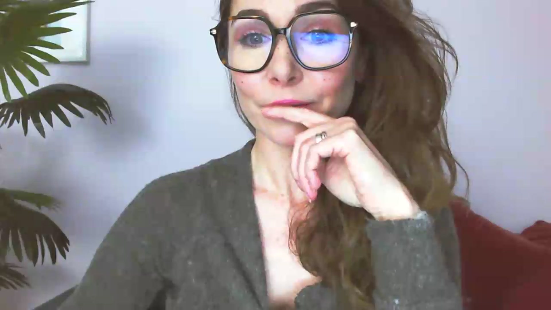 Gallery image thumbnail from Delilah_sweet's myfreecams stream on, 05/18/2026, 16:12 image 4 of 20