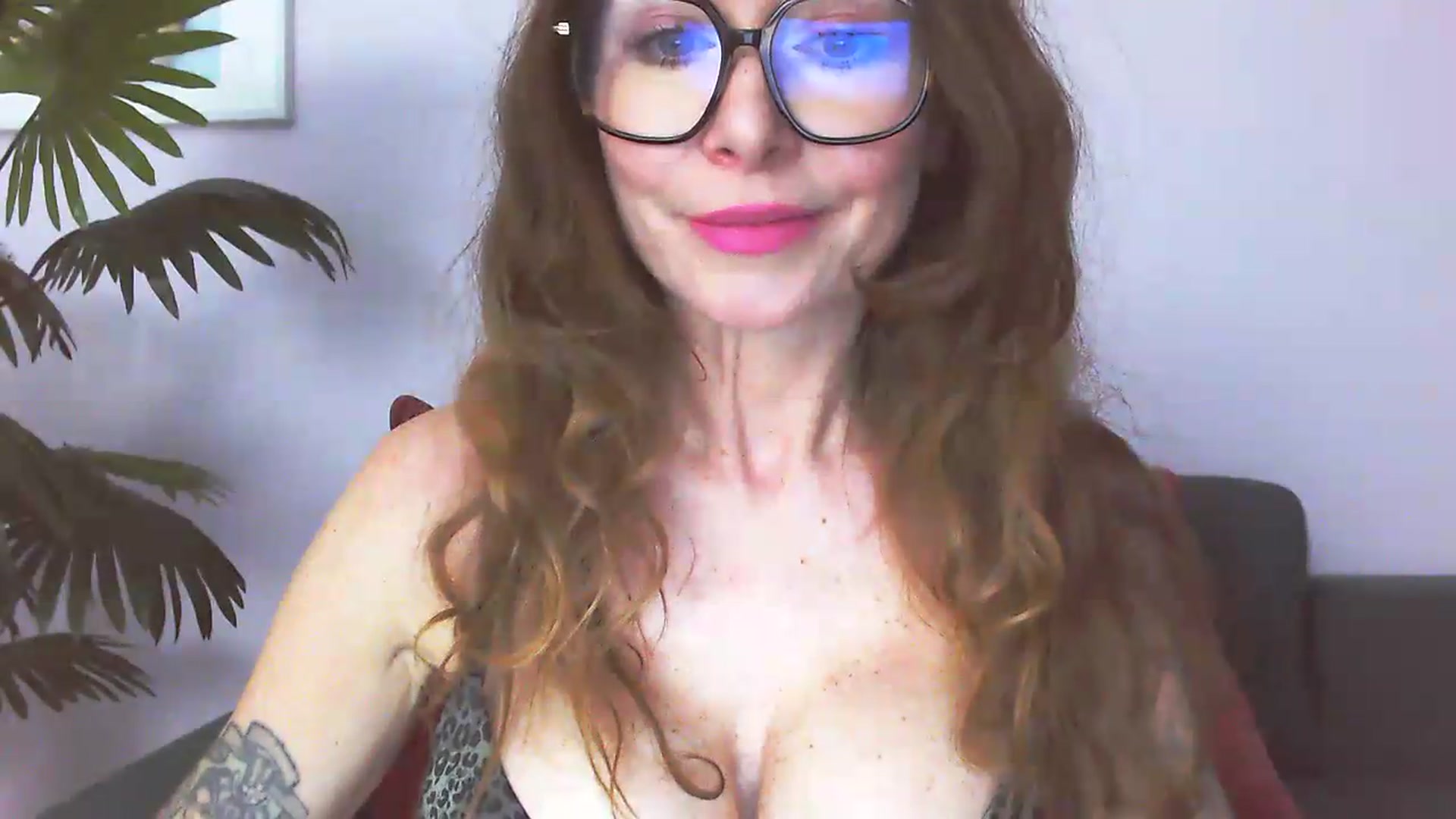 Gallery image thumbnail from Delilah_sweet's myfreecams stream on, 05/19/2026, 16:28 image 19 of 20