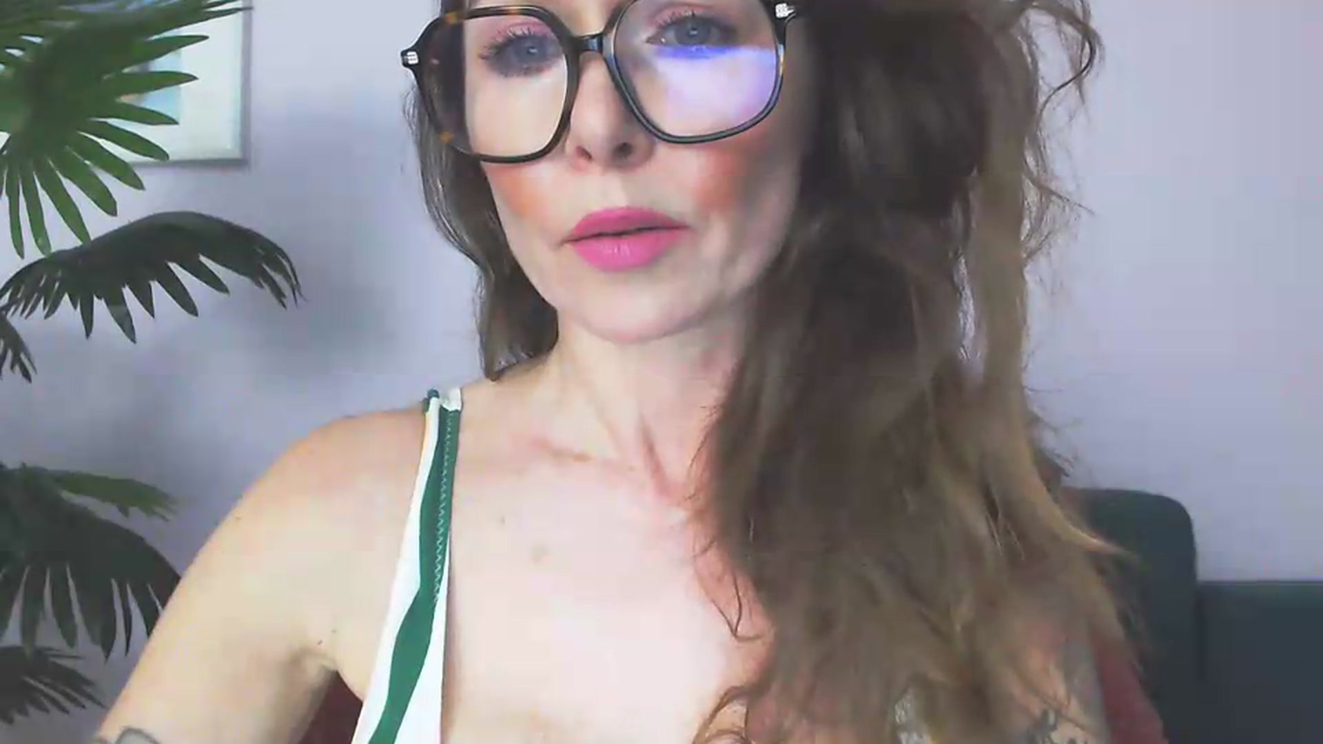 Gallery image thumbnail from Delilah_sweet's myfreecams stream on, 05/20/2026, 17:06 image 11 of 20