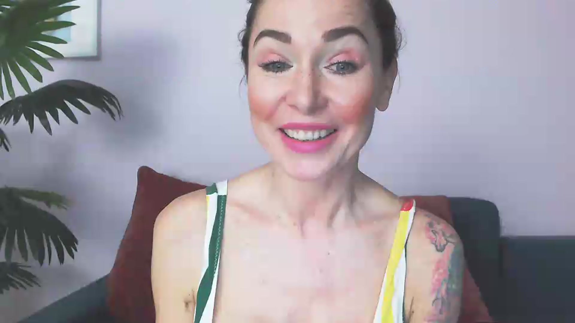 Gallery image thumbnail from Delilah_sweet's myfreecams stream on, 05/20/2026, 18:10 image 20 of 20