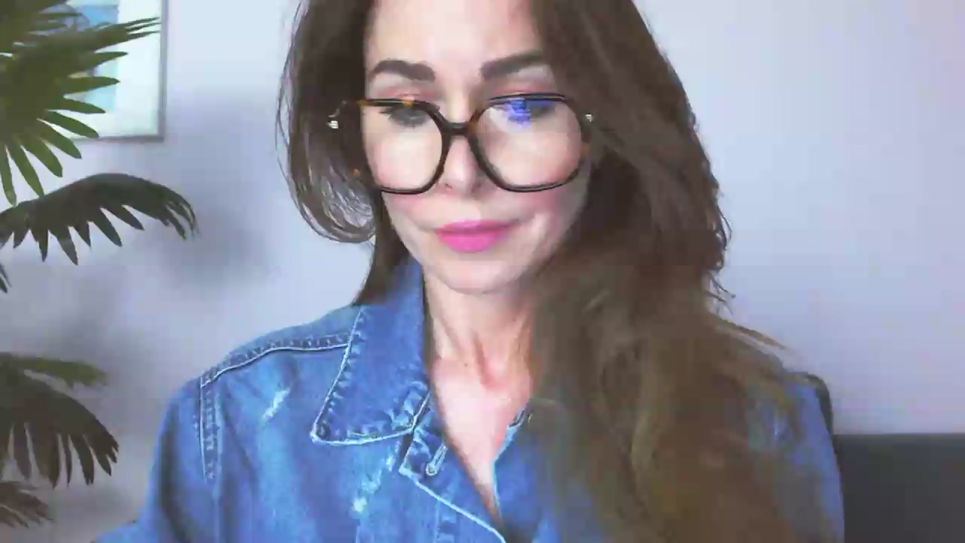 Gallery image thumbnail from Delilah_sweet's myfreecams stream on, 05/25/2026, 17:35 image 1 of 20