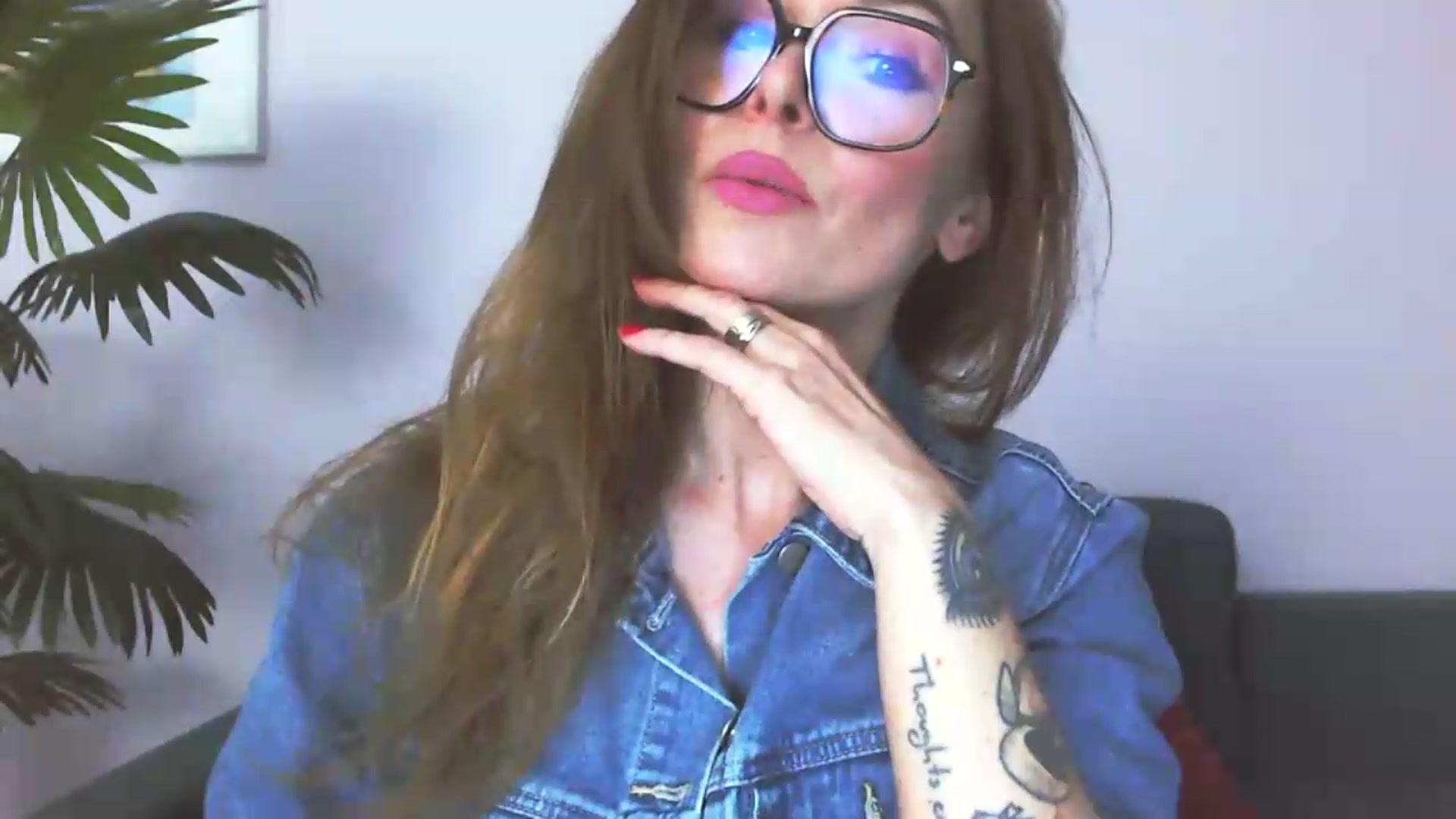 Gallery image thumbnail from Delilah_sweet's myfreecams stream on, 05/25/2026, 17:35 image 5 of 20