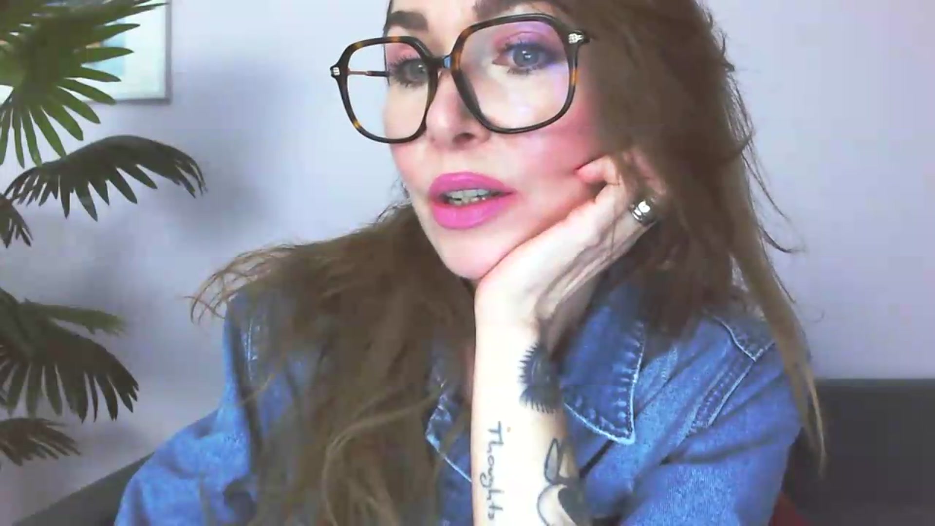 Gallery image thumbnail from Delilah_sweet's myfreecams stream on, 05/25/2026, 17:35 image 8 of 20