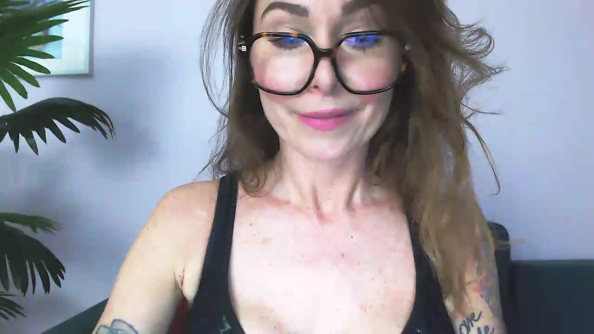 Gallery image thumbnail from Delilah_sweet's myfreecams stream on, 05/28/2026, 15:50 image 9 of 20