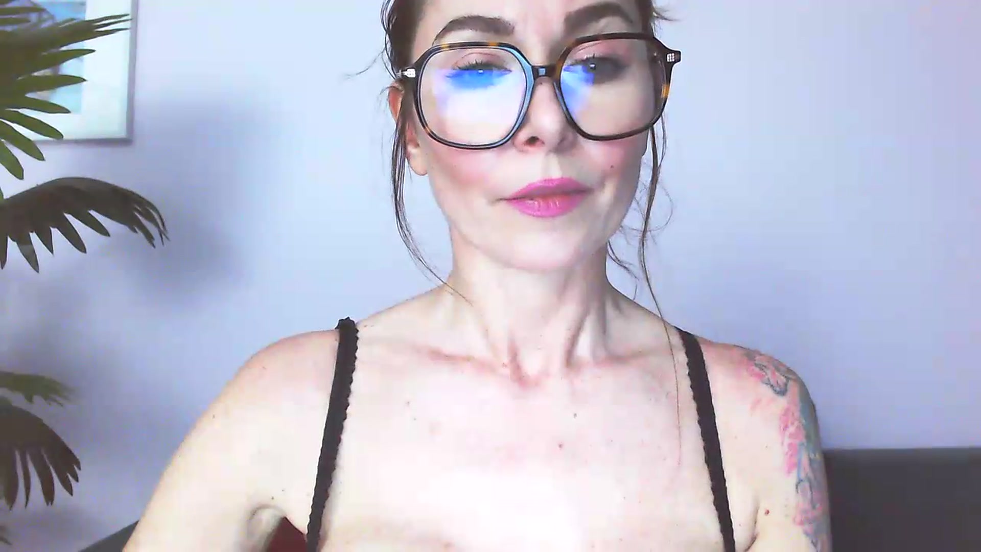 Gallery image thumbnail from Delilah_sweet's myfreecams stream on, 06/01/2026, 17:29 image 18 of 20