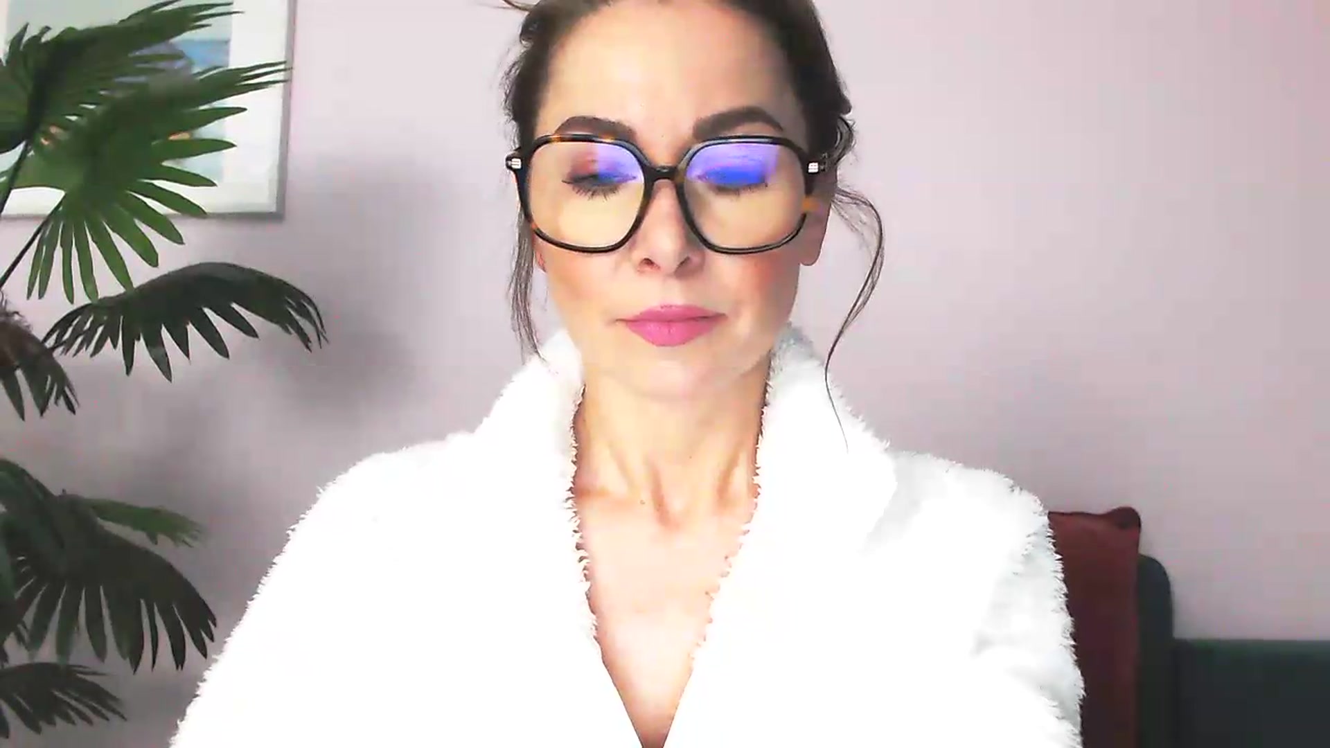 Gallery image thumbnail from Delilah_sweet's myfreecams stream on, 06/08/2026, 15:31 image 14 of 20