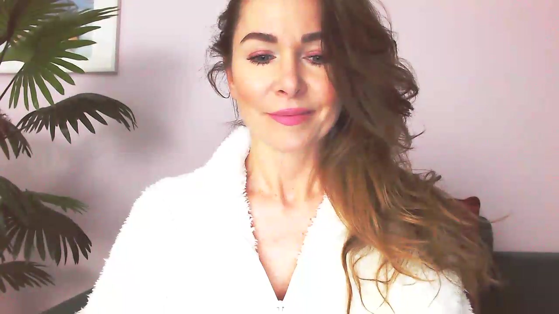 Gallery image thumbnail from Delilah_sweet's myfreecams stream on, 06/08/2026, 15:31 image 6 of 20