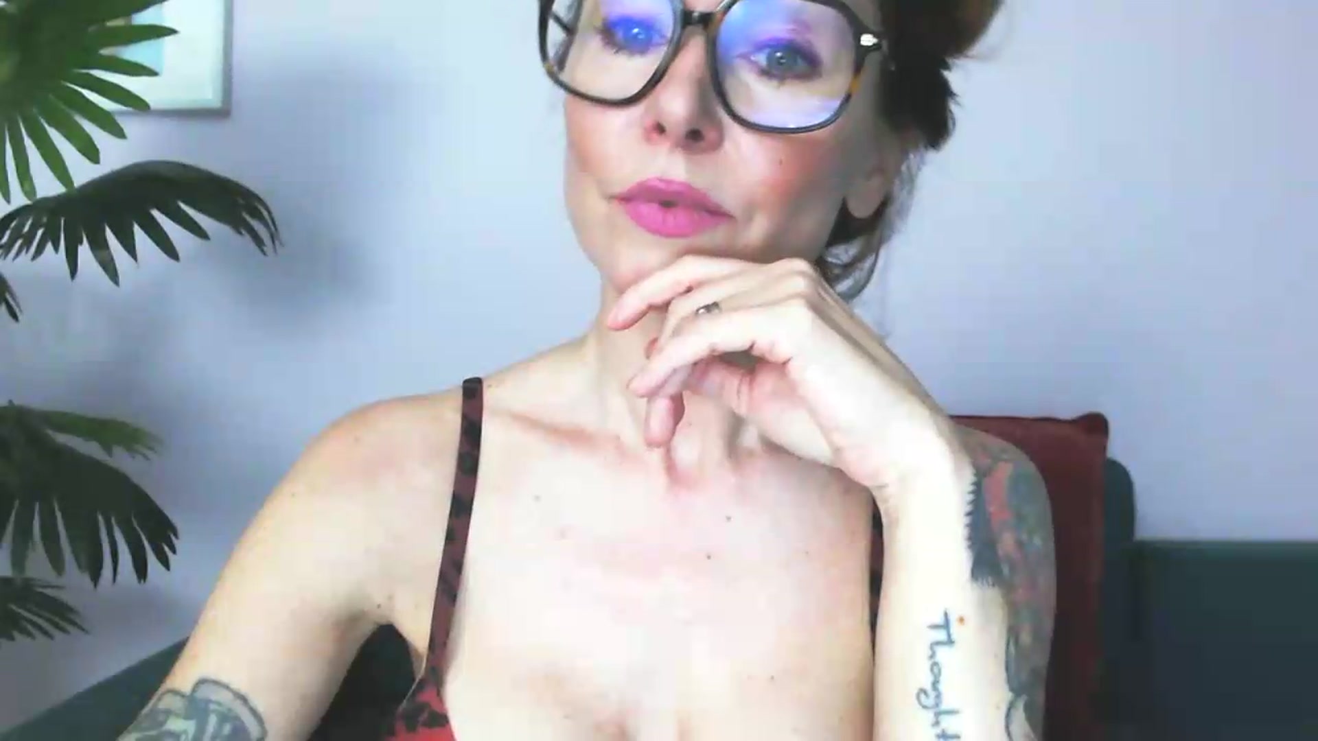Gallery image thumbnail from Delilah_sweet's myfreecams stream on, 06/08/2026, 16:28 image 6 of 20