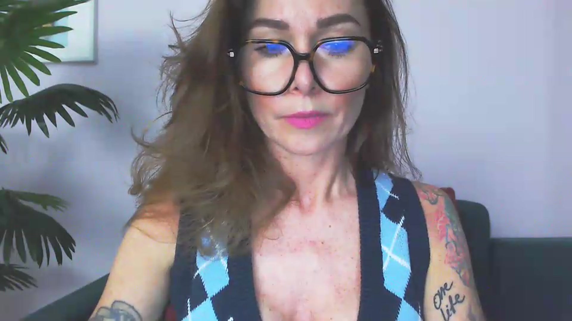 Gallery image thumbnail from Delilah_sweet's myfreecams stream on, 06/10/2026, 16:01 image 8 of 20