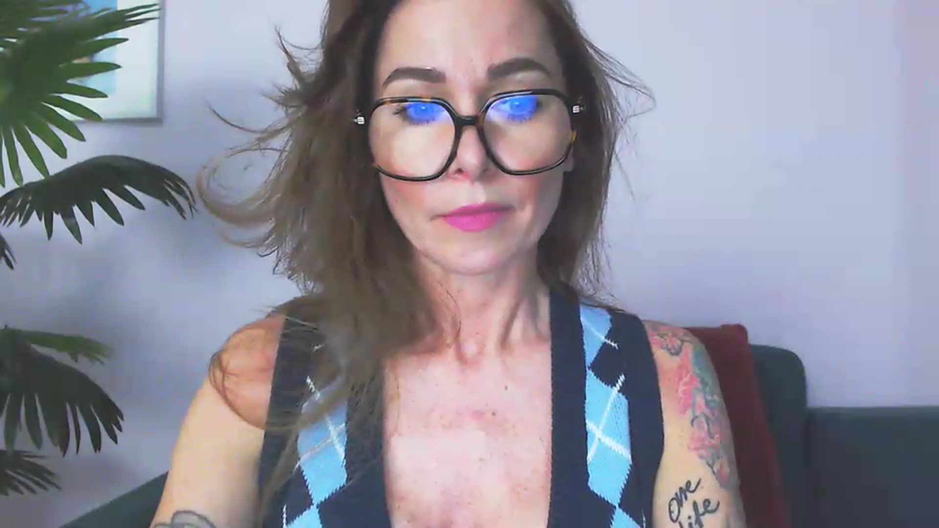 Gallery image thumbnail from Delilah_sweet's myfreecams stream on, 06/10/2026, 16:01 image 3 of 20