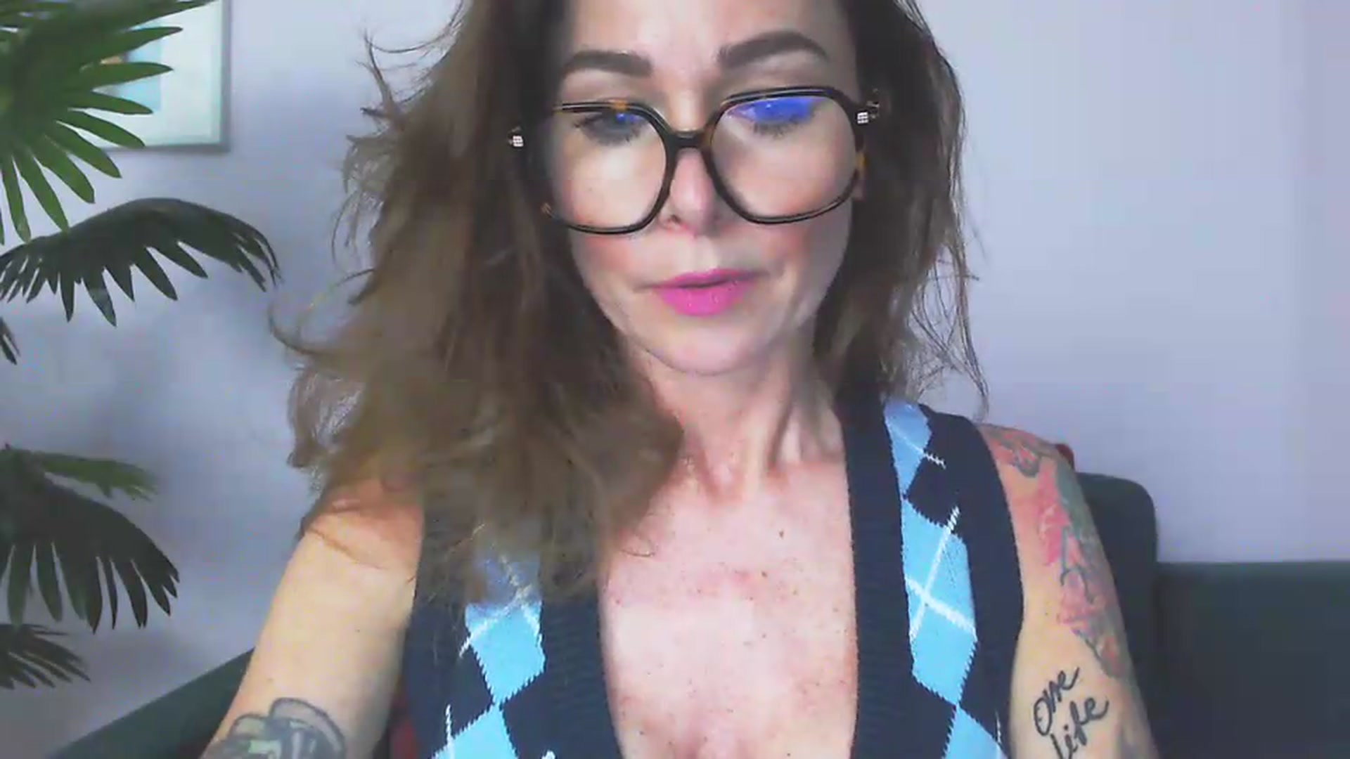 Gallery image thumbnail from Delilah_sweet's myfreecams stream on, 06/10/2026, 16:01 image 7 of 20