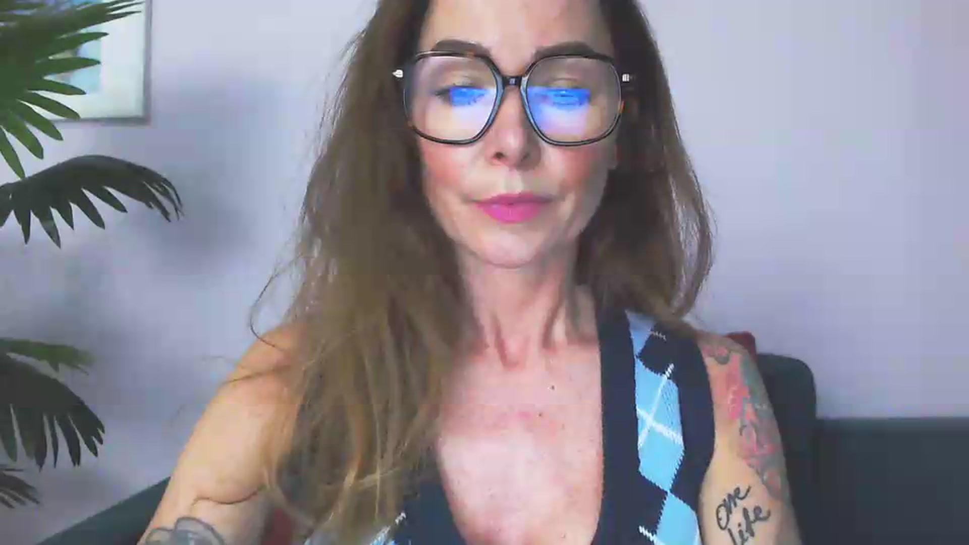 Gallery image thumbnail from Delilah_sweet's myfreecams stream on, 06/10/2026, 16:45 image 7 of 20